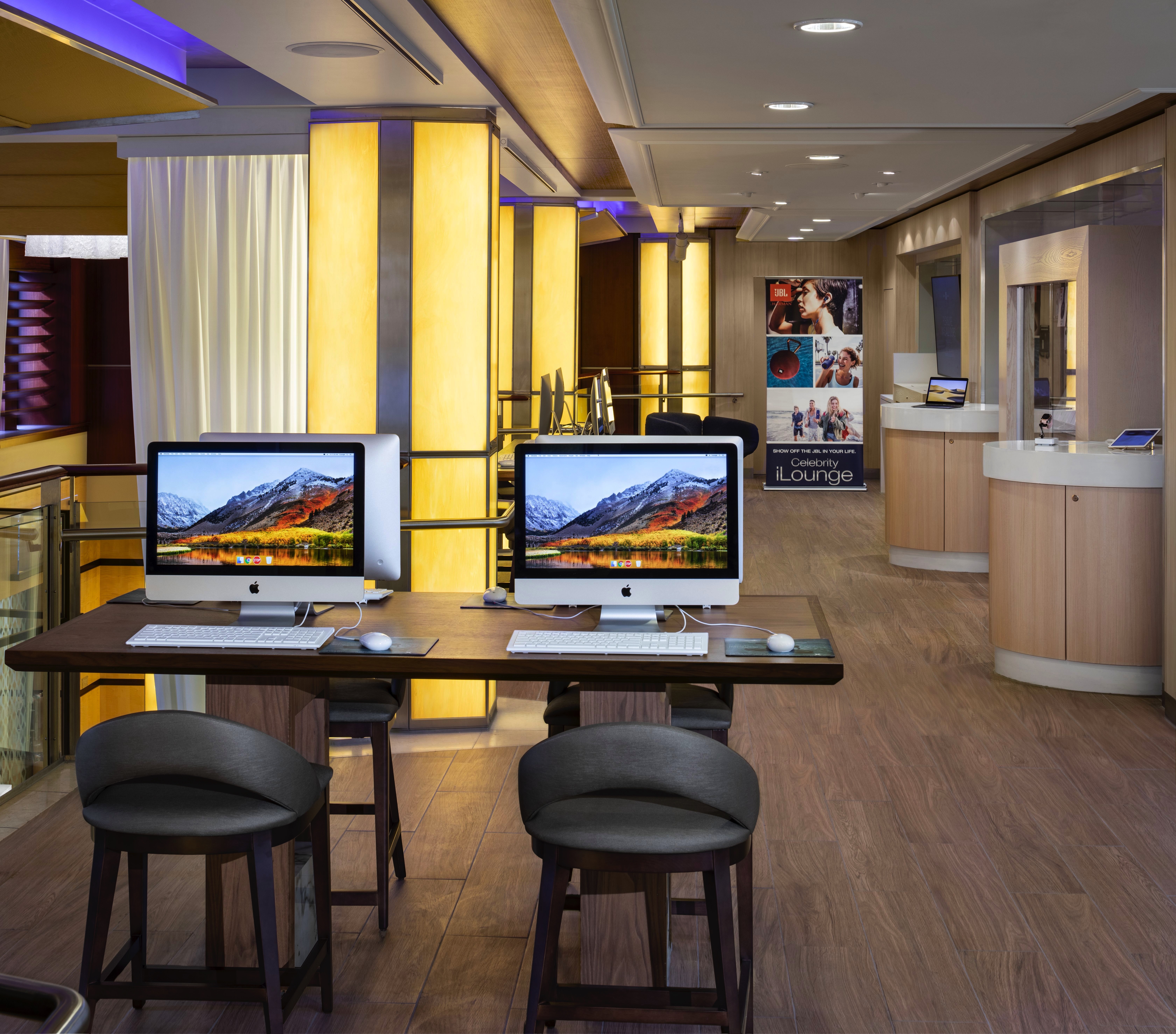 Celebrity Silhouette - iLounge